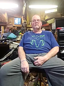 Snapshot of mrwizard4570 chatting on February 2026 08:04:01 PM mrwizard4570 online show from February 2026 08:04:01 PM