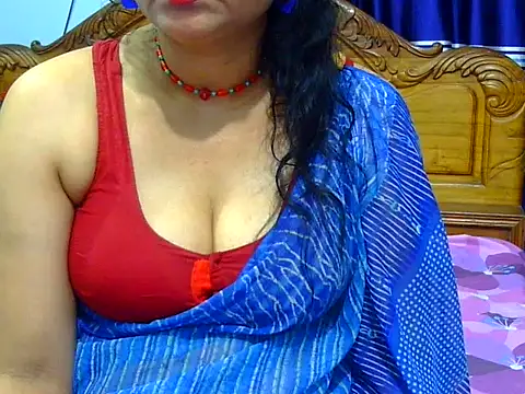Snapshot of Daneldayna chatting on April 2026 06:53:02 PM Daneldayna online show from April 2026 06:53:02 PM
