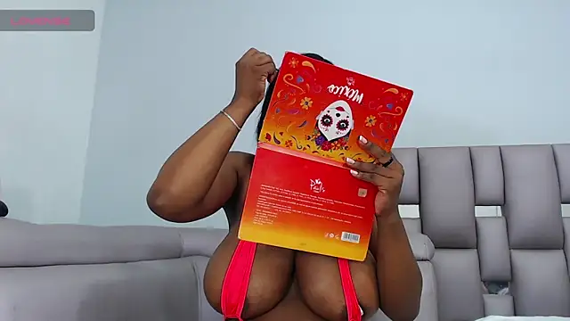 Snapshot of malorybrown chatting on February 2026 01:16:01 PM malorybrown online show from February 2026 01:16:01 PM