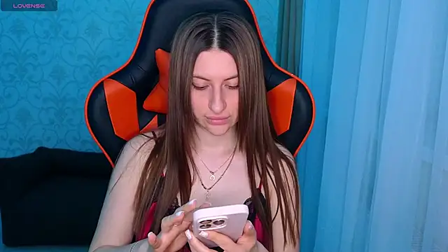 Elishka  online show from May 2026 10:07:01 PM
