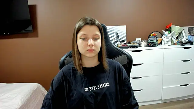 SoniNesti online show from March 2026 02:46:02 PM