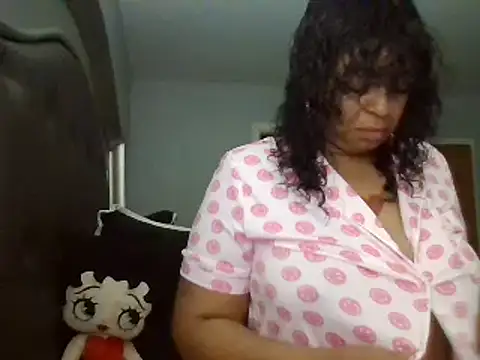 MSweetLindaParks online show from December 2024 07:32:01 AM