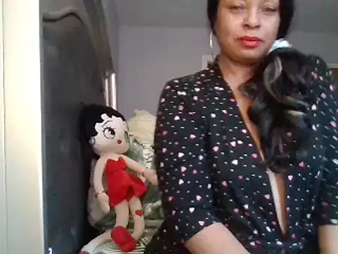MSweetLindaParks online show from February 2025 03:05:02 PM