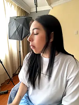 isabella jade online show from October 2025 01:19:01 PM