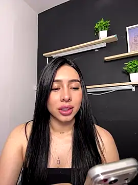 isabella jade online show from December 2025 12:08:01 AM