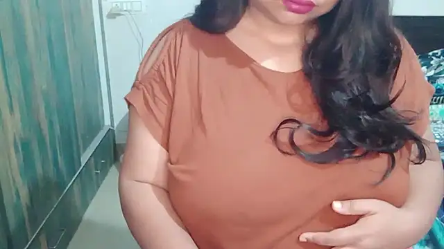 Snapshot of yoursnishaa chatting on January 2025 08:41:01 AM yoursnishaa online show from January 2025 08:41:01 AM