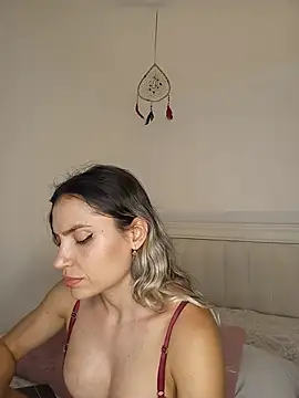 Snapshot of ASHLEY_BLAIR chatting on June 2026 08:08:01 PM ASHLEY BLAIR online show from June 2026 08:08:01 PM