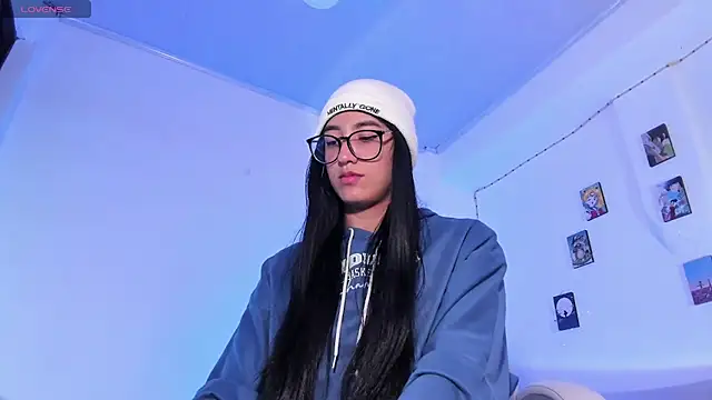 Snapshot of ineedmydaddy_ chatting on January 2025 03:19:02 AM ineedmydaddy online show from January 2025 03:19:02 AM