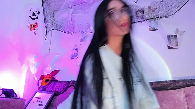 Snapshot of ineedmydaddy_ chatting on October 2025 02:01:02 AM ineedmydaddy online show from October 2025 02:01:02 AM