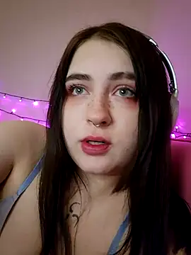 Yammy Yumi online show from January 2025 12:25:02 AM