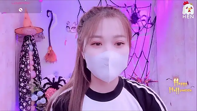 hen237 online show from October 2025 09:42:02 PM