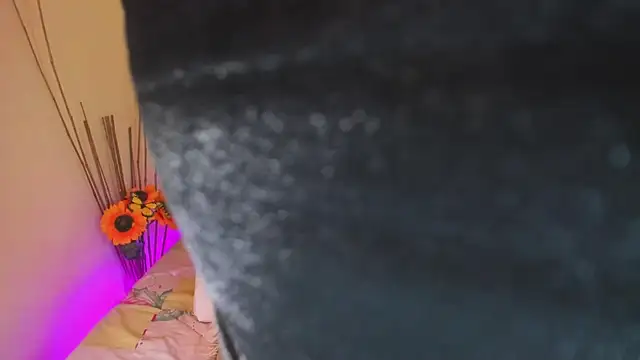 Julia Haye online show from February 2025 11:00:02 AM