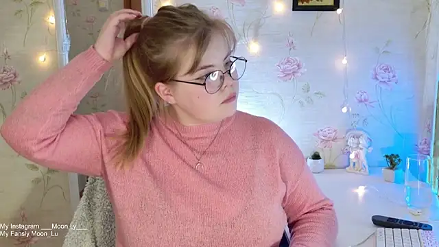 sinnamon  online show from November 2025 04:42:01 PM