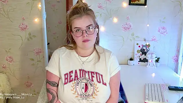 sinnamon  online show from November 2025 12:30:01 PM