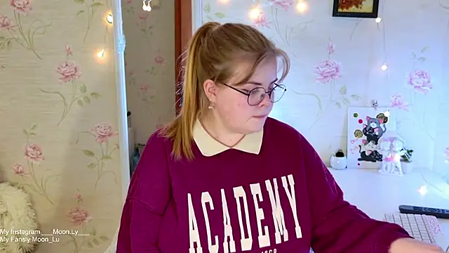 sinnamon  online show from December 2025 02:12:02 PM