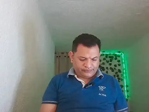 Snapshot of SexDiffrent chatting on May 2026 04:58:02 PM SexDiffrent online show from May 2026 04:58:02 PM