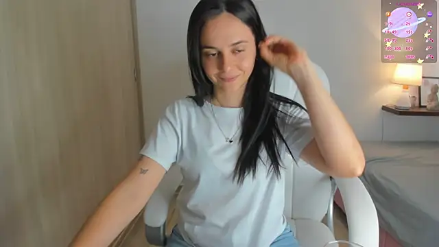 Snapshot of lucia_s1 chatting on January 2025 08:54:01 PM lucia s1 online show from January 2025 08:54:01 PM