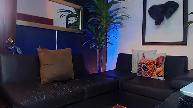 Snapshot of Markboyl chatting on March 2025 12:01:02 PM Markboyl online show from March 2025 12:01:02 PM