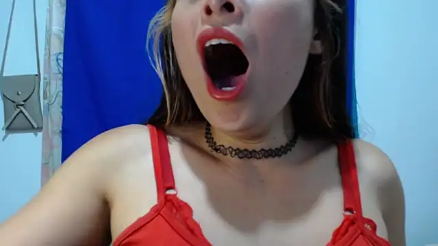 Alexandrasaenz online show from April 2026 09:56:02 PM