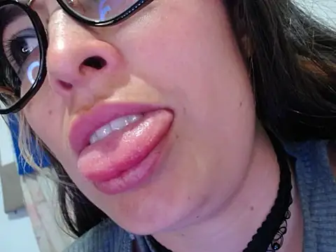 Alexandrasaenz online show from July 2026 11:33:02 PM
