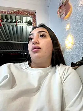 Hannahoff online show from December 2025 04:10:02 AM