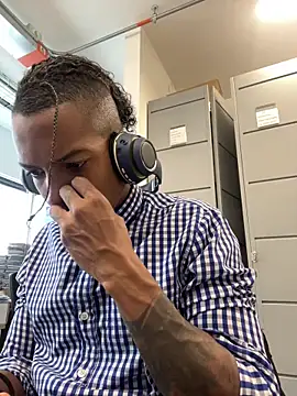 morris22z online show from March 2026 06:26:02 PM