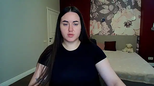 Snapshot of Roxie_Bradley chatting on July 2026 05:34:01 AM Roxie Bradley online show from July 2026 05:34:01 AM