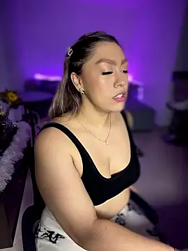 Im sophiie online show from January 2026 06:51:02 AM