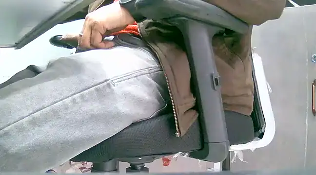 Snapshot of kavipanty chatting on January 2025 10:42:02 AM kavipanty online show from January 2025 10:42:02 AM