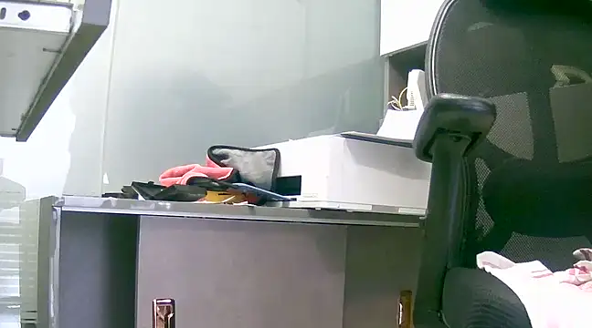 Snapshot of kavipanty chatting on March 2025 08:52:02 AM kavipanty online show from March 2025 08:52:02 AM