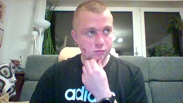 Matttthees online show from November 2025 09:47:01 PM