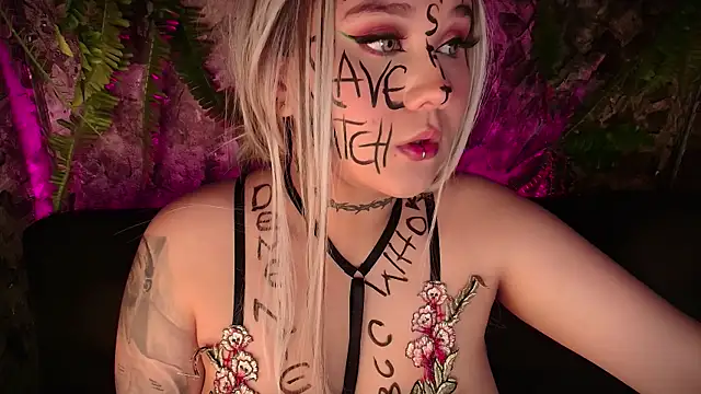 Laura takint online show from December 2024 05:08:01 PM