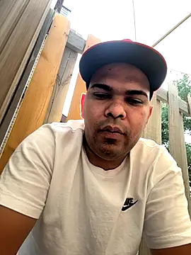 Snapshot of marhi32 chatting on September 2025 03:11:02 PM marhi32 online show from September 2025 03:11:02 PM