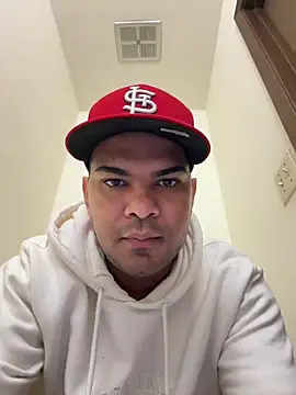 Snapshot of marhi32 chatting on November 2025 12:18:01 PM marhi32 online show from November 2025 12:18:01 PM