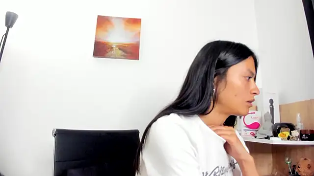 nia  white online show from March 2026 03:30:02 AM