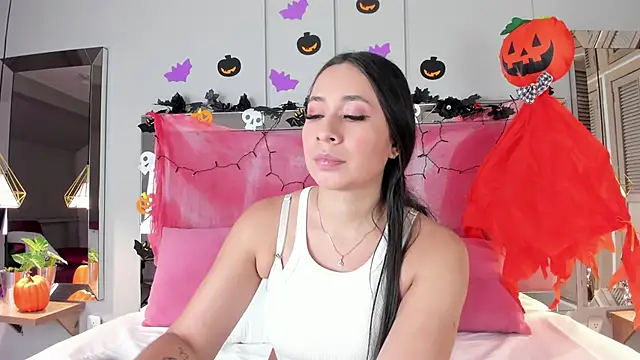 Ahincale online show from October 2025 07:36:02 PM