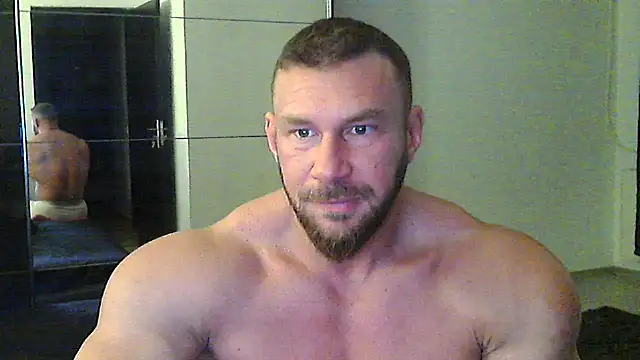 muscularkevin online show from November 2025 04:45:02 AM