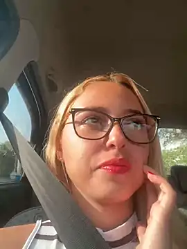 Irisweet  online show from December 2024 08:28:02 PM