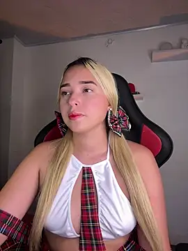 Irisweet  online show from March 2025 09:45:01 PM