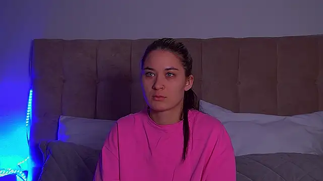 RachelSimpson online show from March 2025 06:30:01 PM