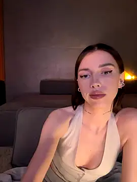 Bastet online show from December 2025 06:05:01 PM