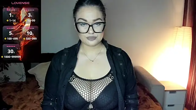 Laura sinner online show from November 2025 05:30:01 PM