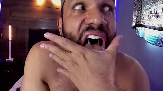 anthonylatynxd online show from February 2025 02:29:02 PM