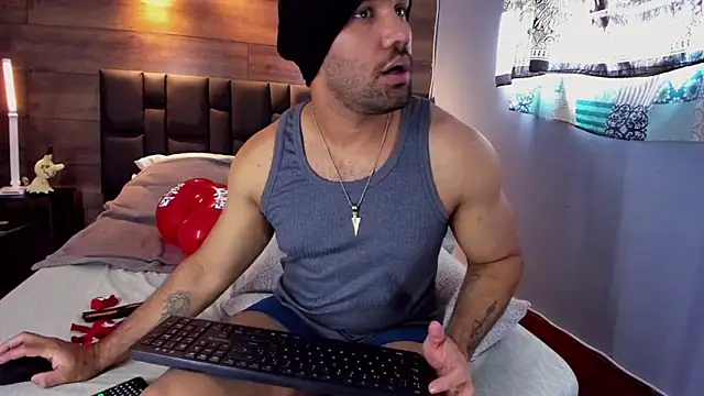 anthonylatynxd online show from February 2025 04:31:01 PM