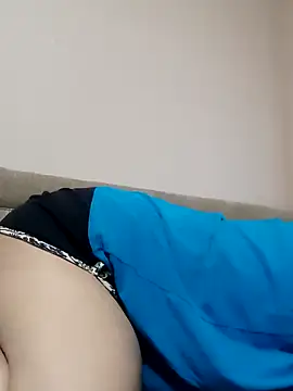 Zulfiya Bruce online show from November 2025 05:39:01 PM