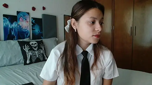 Snapshot of 3littleschoolteens chatting on June 2026 06:45:01 PM 3littleschoolteens online show from June 2026 06:45:01 PM
