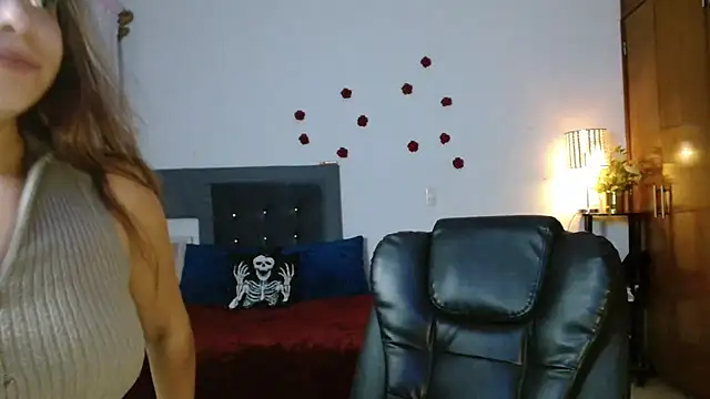 Snapshot of 3littleschoolteens chatting on July 2026 06:05:01 AM 3littleschoolteens online show from July 2026 06:05:01 AM