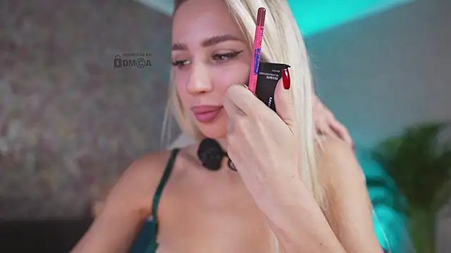 misstics  online show from October 2025 03:51:02 PM