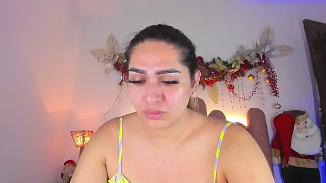 ISABELLASSMITH online show from December 2024 08:32:01 PM