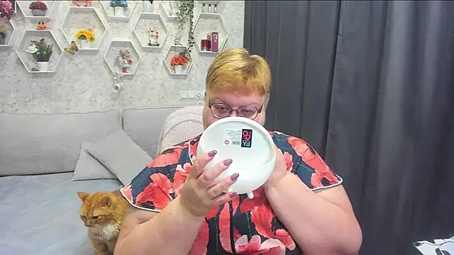 Snapshot of _big_love_ chatting on April 2026 07:58:01 PM big love online show from April 2026 07:58:01 PM